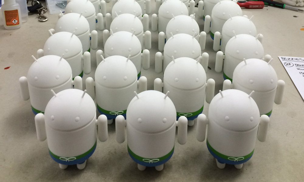 Photo of the assembly of Bezzies with lots of robots